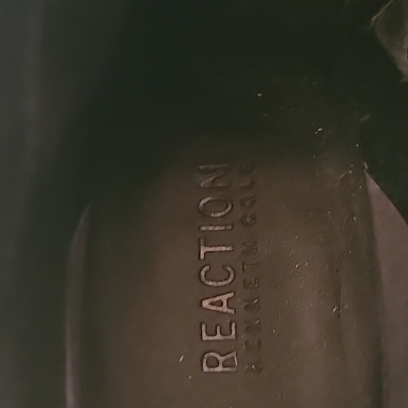 Kenneth Cole Reaction bootie. - Picture 6 of 8
